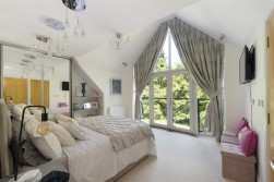 Woodland Gate Walk, Leybourne, West Malling