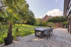 Woodland Gate Walk, Leybourne, West Malling