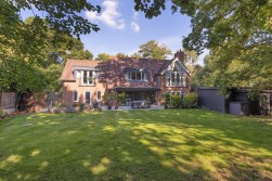 Woodland Gate Walk, Leybourne, West Malling