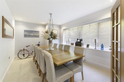 Woodland Gate Walk, Leybourne, West Malling