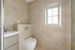 Barfield Gardens, Offham, West Malling