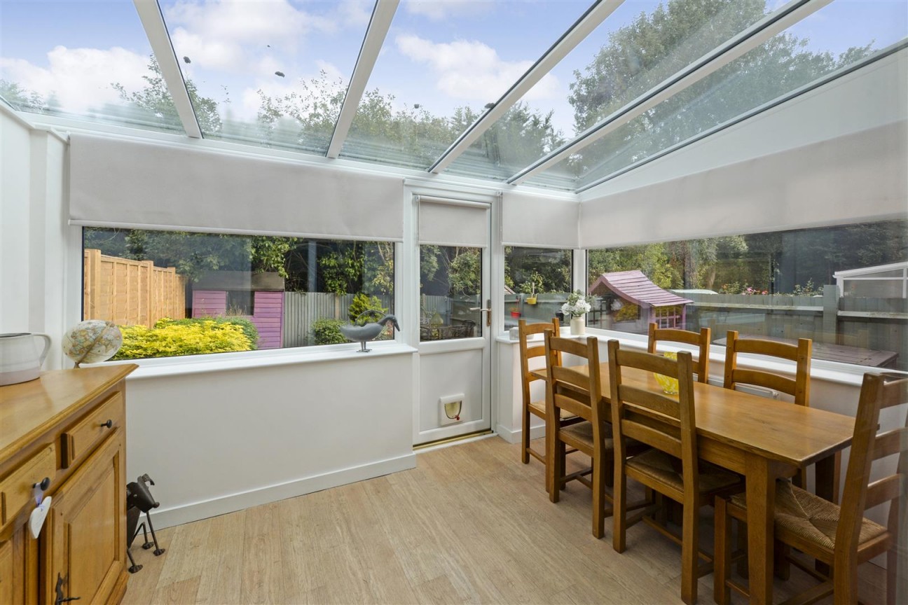 Lockswood, Allington