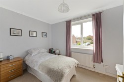 Lockswood, Allington