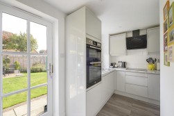 Saxon Close, Kings Hill, ME19 4SA