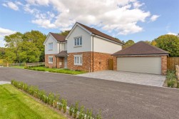 Barfield Gardens, Offham, West Malling