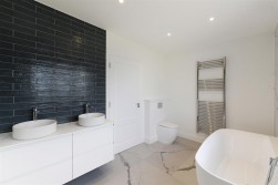 Barfield Gardens, Offham, West Malling