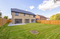 Barfield Gardens, Offham, West Malling