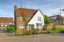 Regent Way, Kings Hill, West Malling