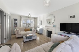 Regent Way, Kings Hill, West Malling