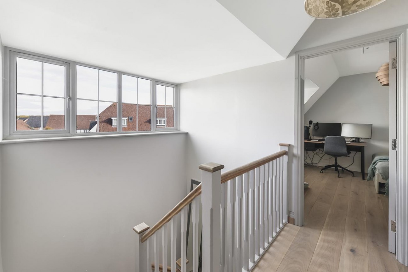 Regent Way, Kings Hill, West Malling