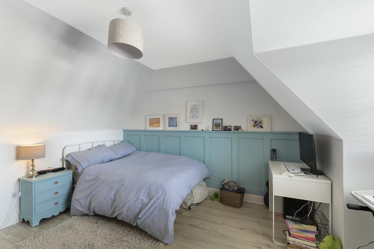 Regent Way, Kings Hill, West Malling