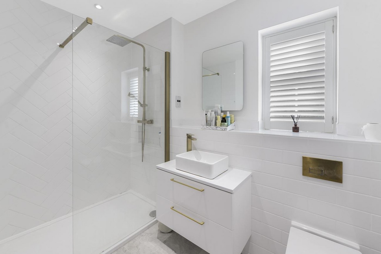 Regent Way, Kings Hill, West Malling