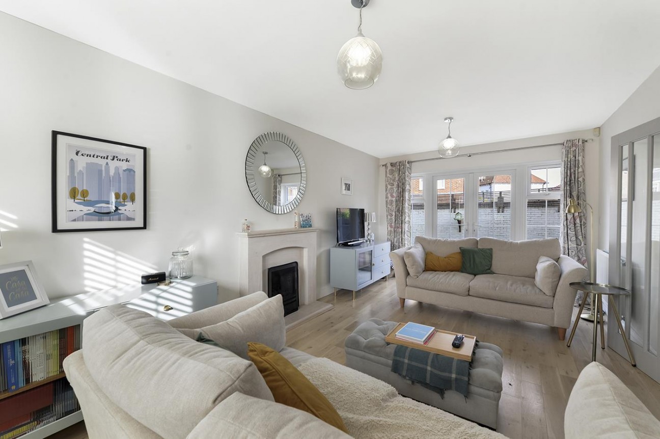 Regent Way, Kings Hill, West Malling