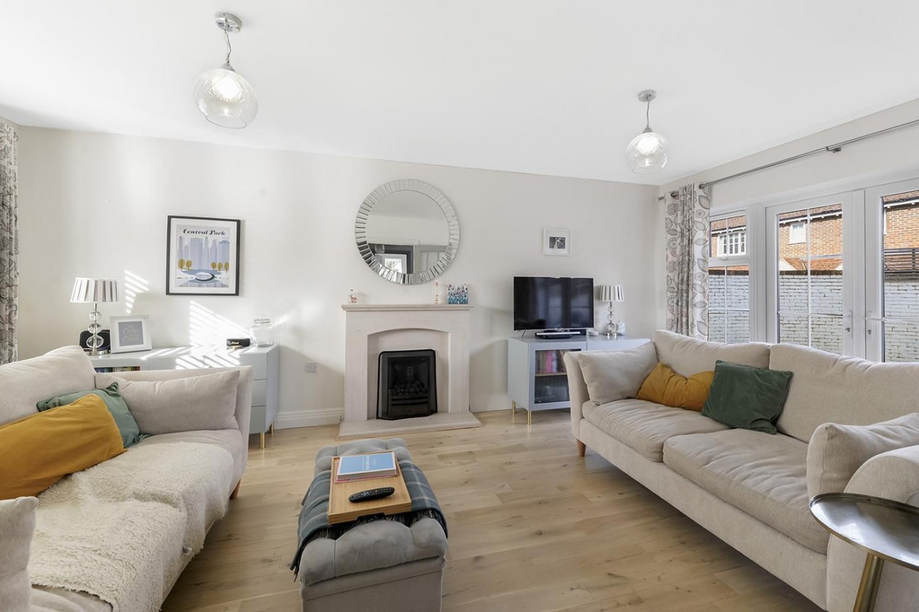 Regent Way, Kings Hill, West Malling