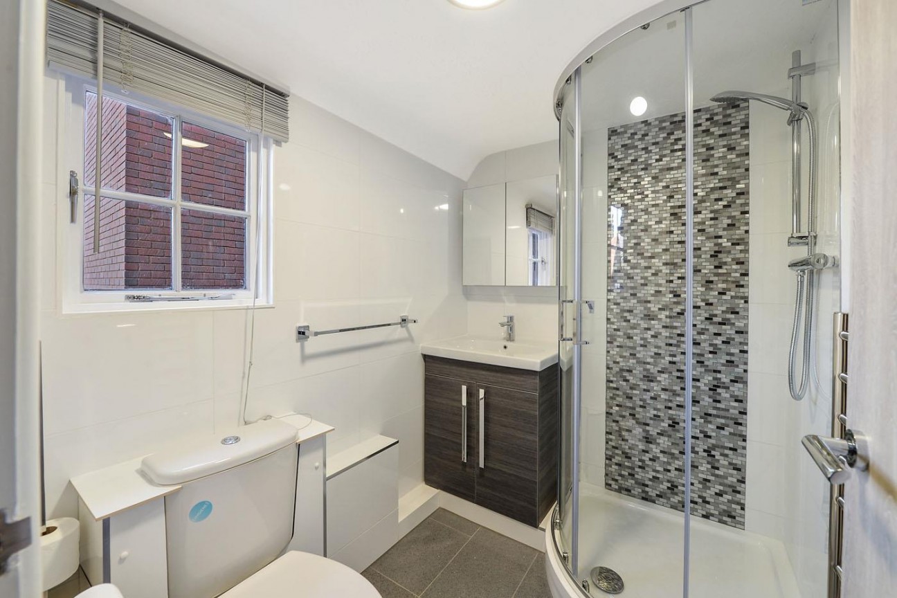 High Street, West Malling, ME19 6NA