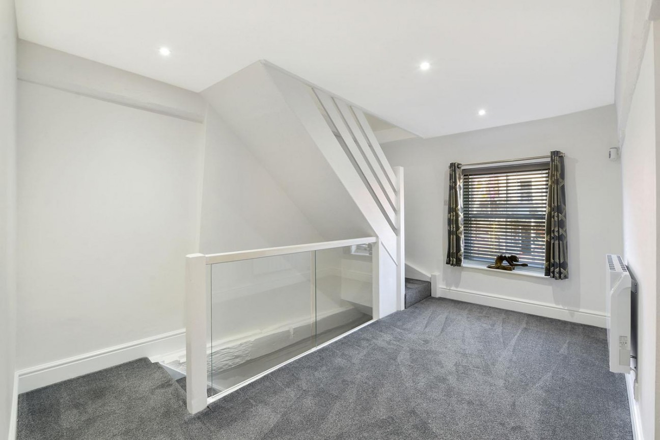 High Street, West Malling, ME19 6NA