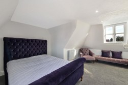 High Street, West Malling, ME19 6NA