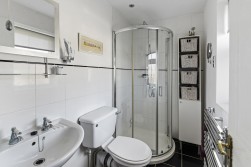 Chestnut Close, Kings Hill, ME19 4FP