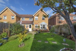 Chestnut Close, Kings Hill, ME19 4FP