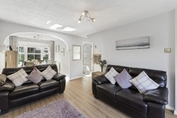 Chestnut Close, Kings Hill, ME19 4FP