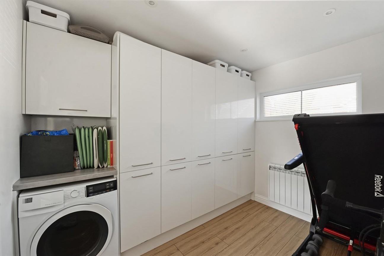 Chestnut Close, Kings Hill, ME19 4FP