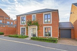 Ruton Square, Kings Hill, ME19 4SH