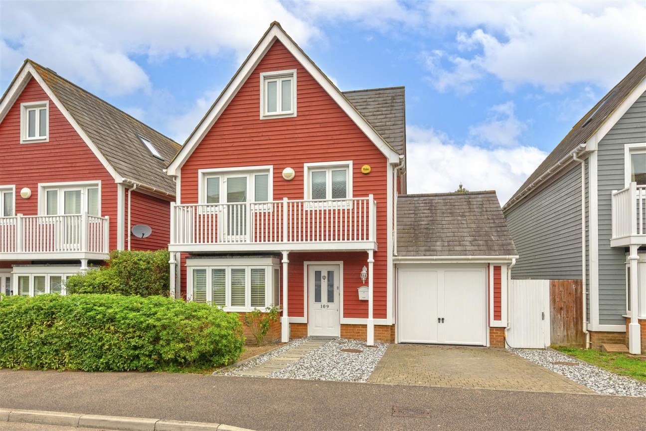 The Lakes, Larkfield, Aylesford