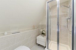 The Lakes, Larkfield, Aylesford