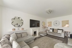 The Lakes, Larkfield, Aylesford