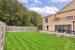 Baddlesmere Drive, Kings Hill, ME19 4SF