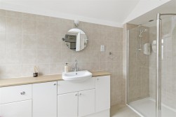 Old Kent Road, Paddock Wood