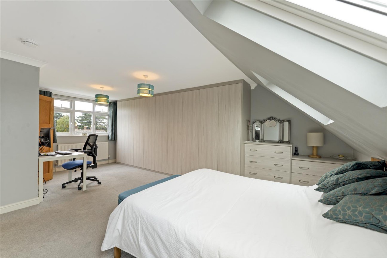 Old Kent Road, Paddock Wood