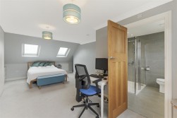 Old Kent Road, Paddock Wood