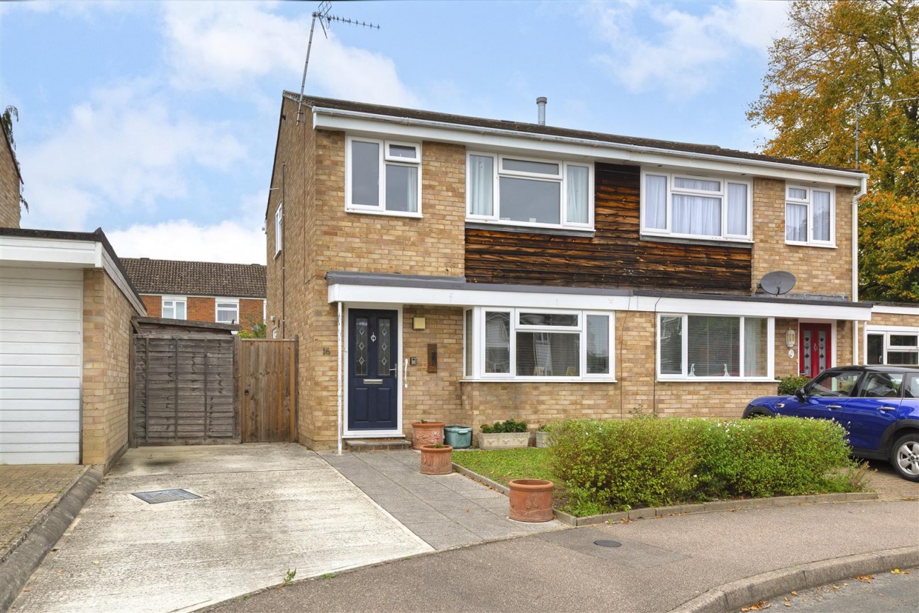 Cobbs Close, Paddock Wood, Tonbridge