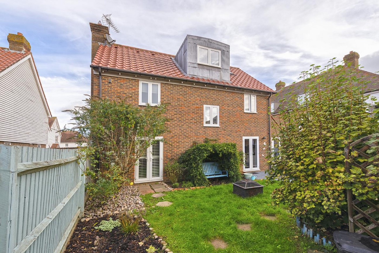 Anisa Close, Kings Hill, ME19 4EW