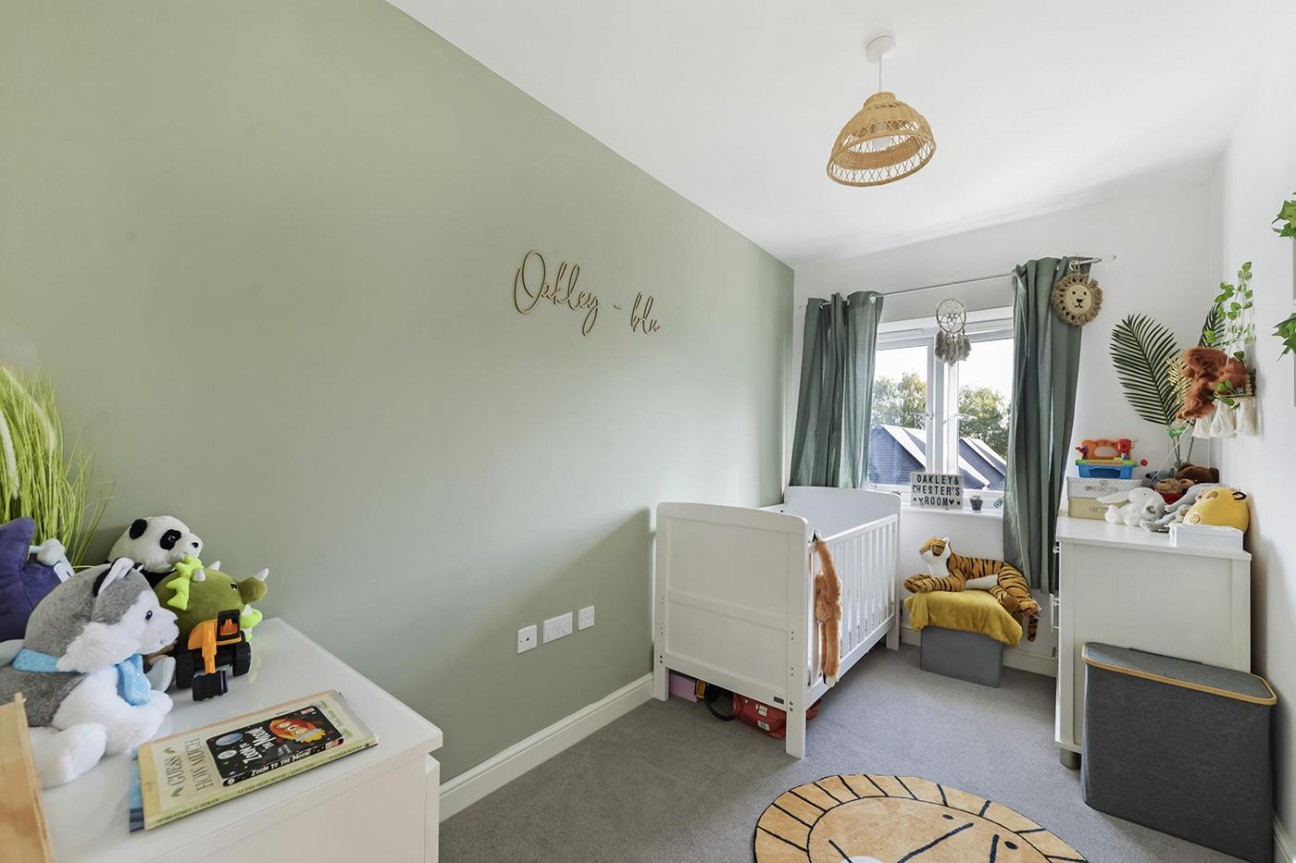 Nottingham Drive, Kings Hill