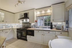 Parkfield, Hartley, Longfield