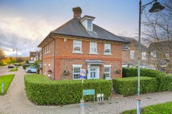 Braeburn Way, Kings Hill