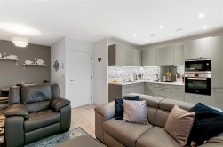 Wingate Close, Holbough Lakes