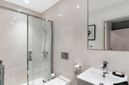 Wingate Close, Holbough Lakes