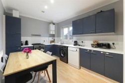 Monroe Way, Kings Hill, West Malling