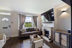 London Road, West Malling, ME19 5AE