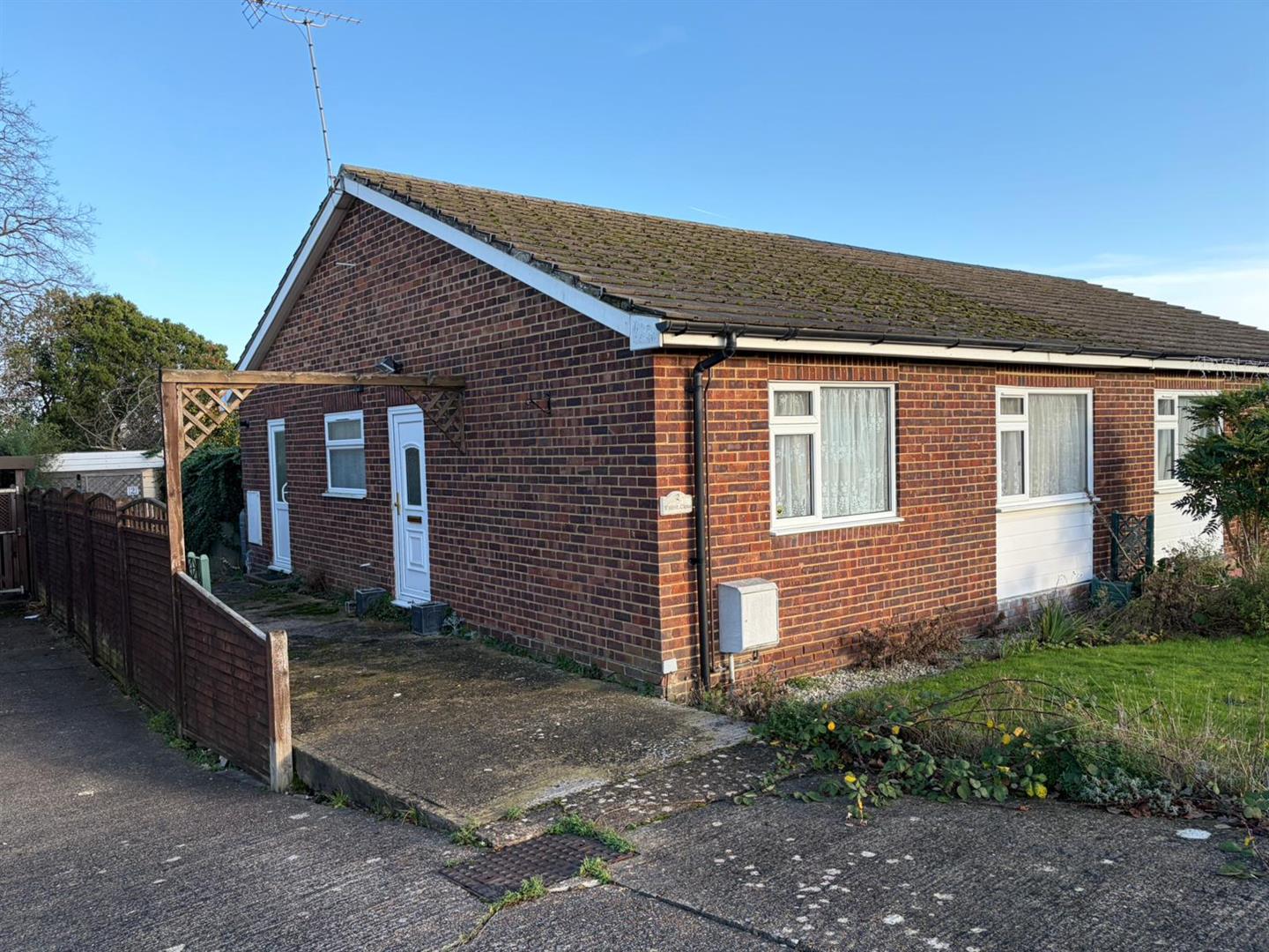 Walnut Close, Paddock Wood, Tonbridge