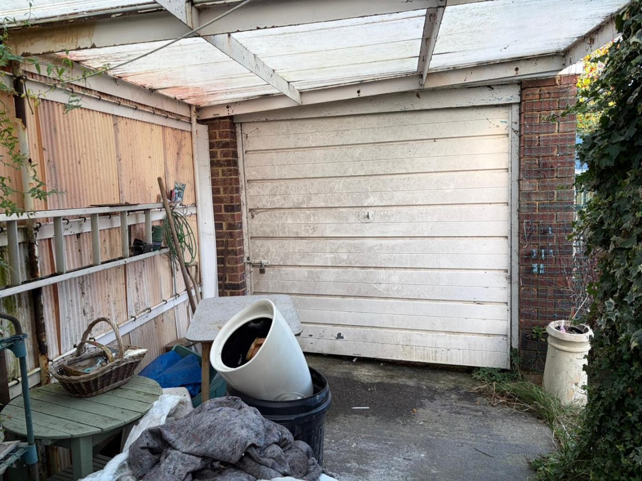 Walnut Close, Paddock Wood, Tonbridge