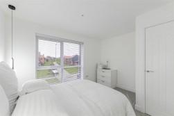 Park Drive, Kings Hill, West Malling