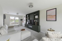 Park Drive, Kings Hill, West Malling