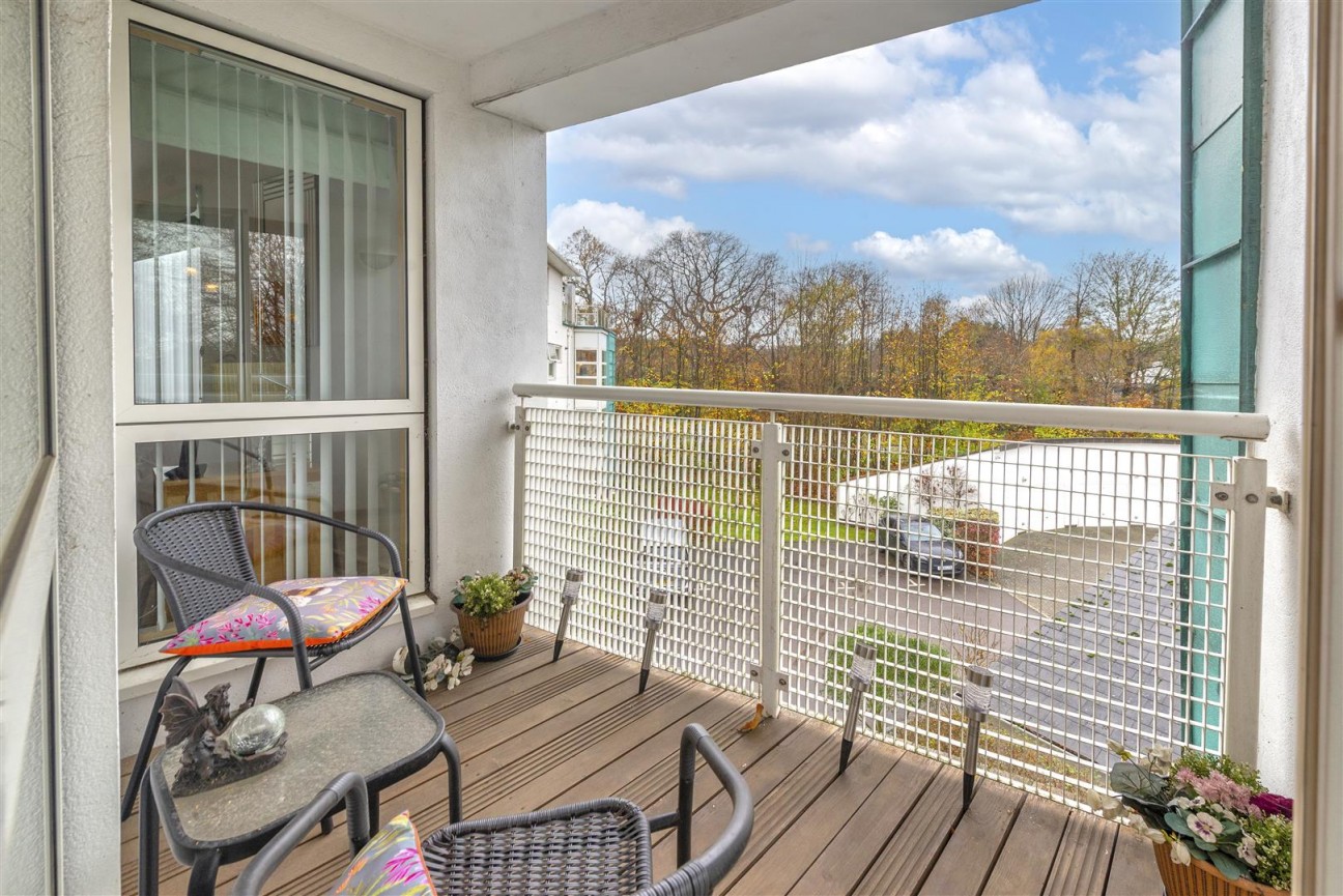 Gibson Drive, Kings Hill, West Malling