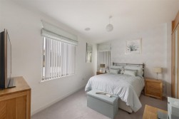 Gibson Drive, Kings Hill, West Malling