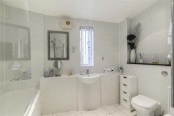 Gibson Drive, Kings Hill, West Malling