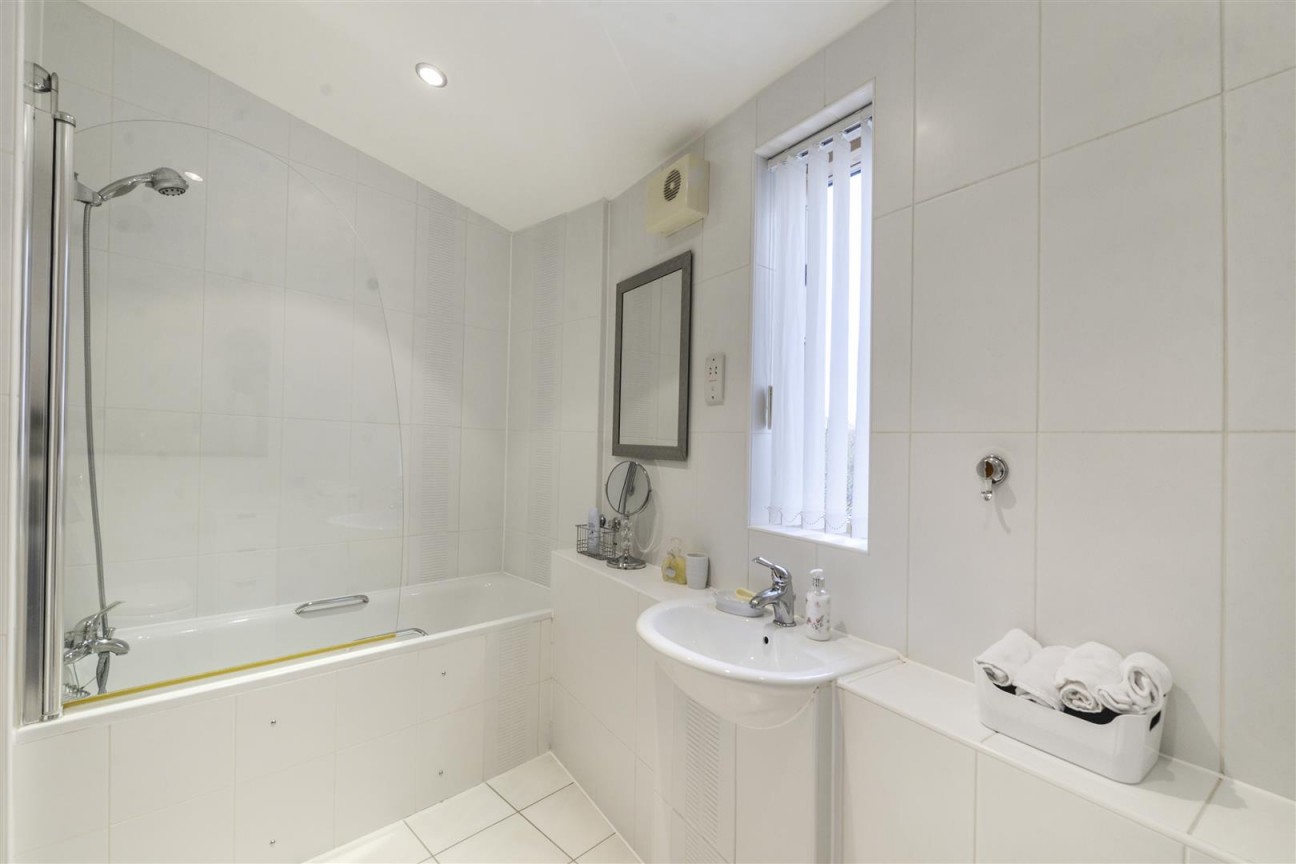 Gibson Drive, Kings Hill, West Malling